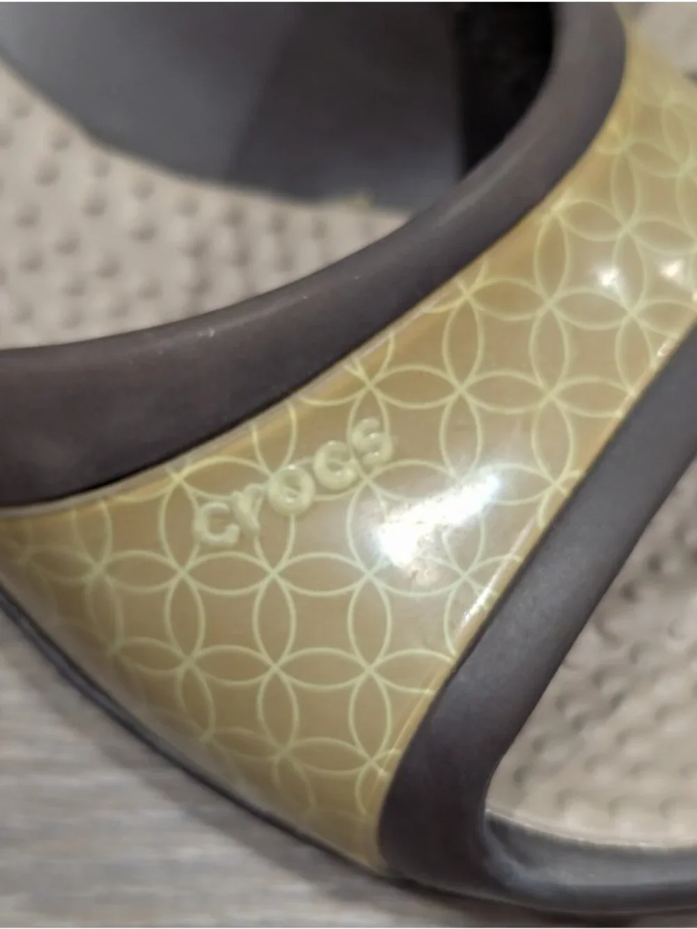 Crocs Womens Sassari Green Brown Slip On Wedge Heel Comfort Sandal Open Toe Sz 6